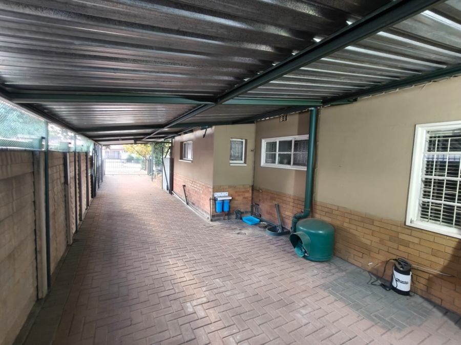 4 Bedroom Property for Sale in Oos Einde North West